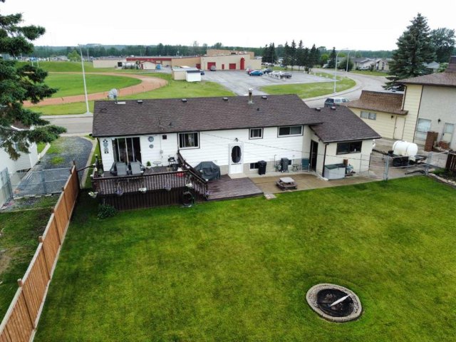 A2215886