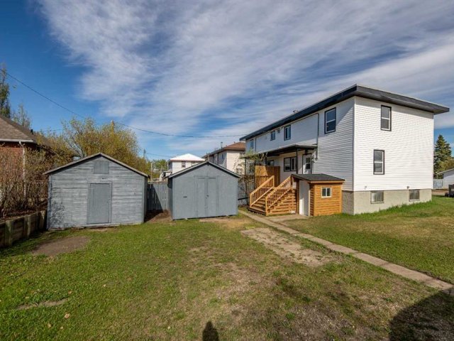 A2229589