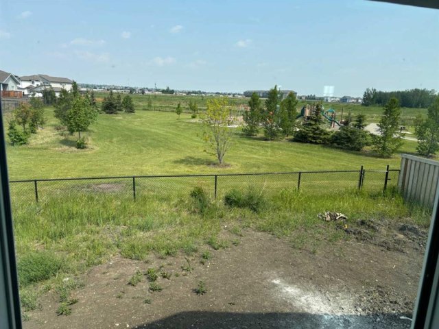 A2233561