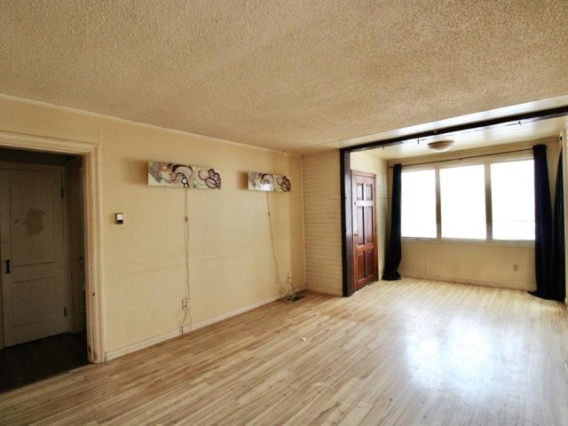 A2239570