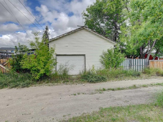 A2242563
