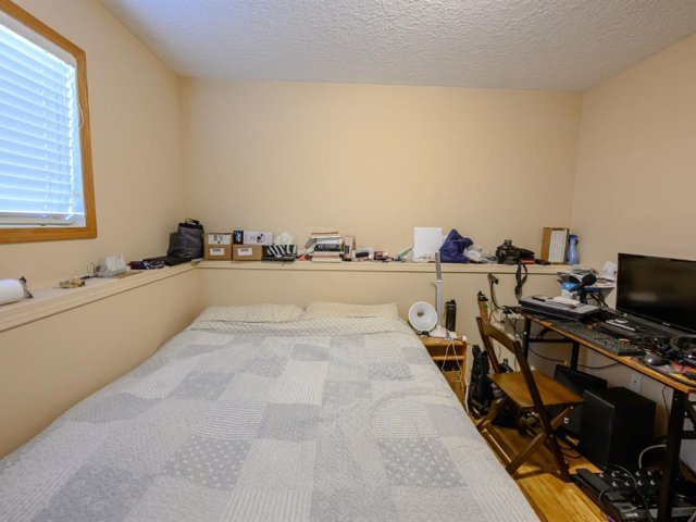 A2244089