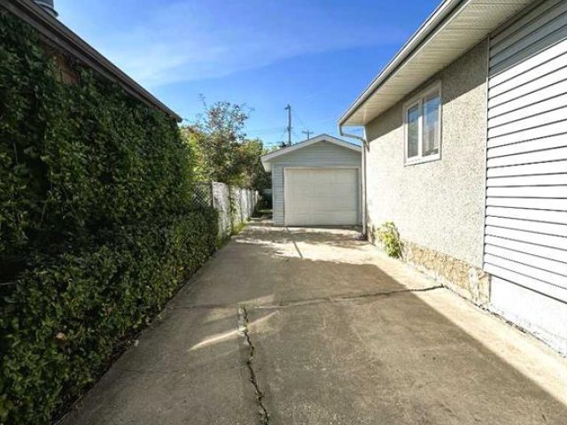 A2332624