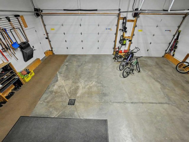 A2333596