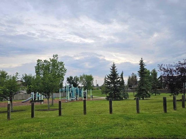 A2335932