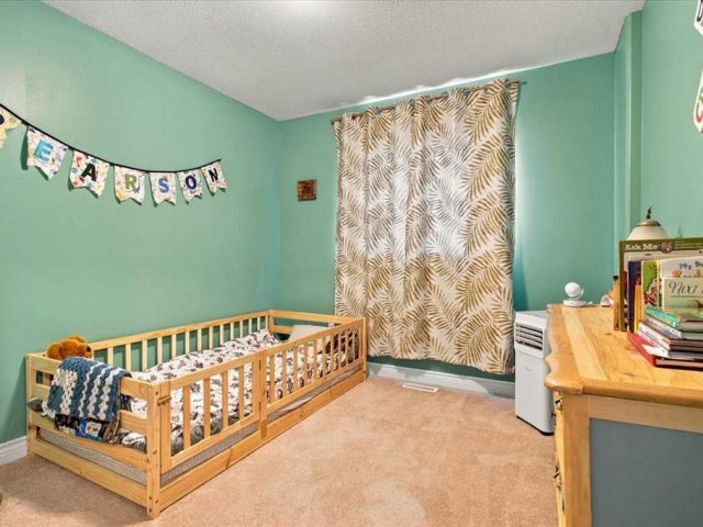 A2348083
