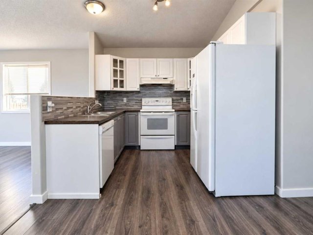 A2350335
